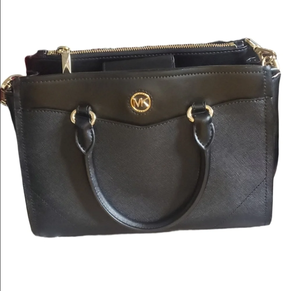 Michael Kors Everly Plain & Sapphino Leather Handbag With Shoulder Strap